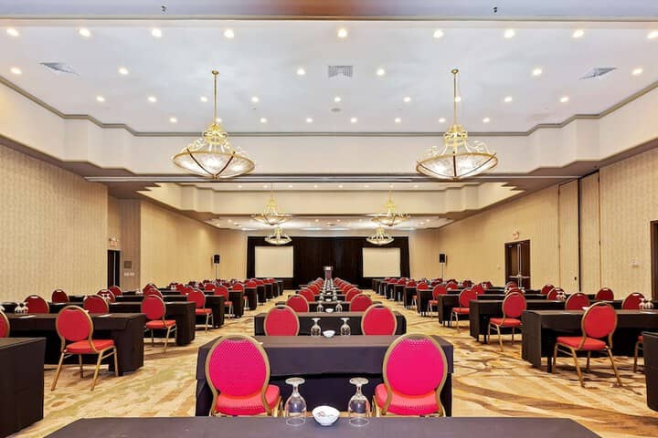 Banquet hall