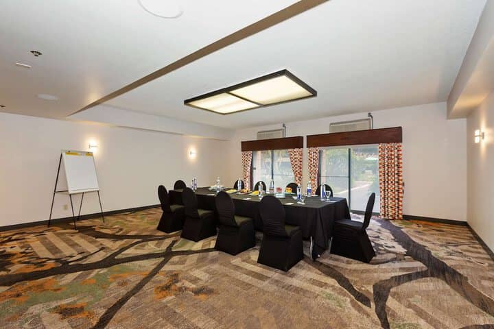 Meeting facility